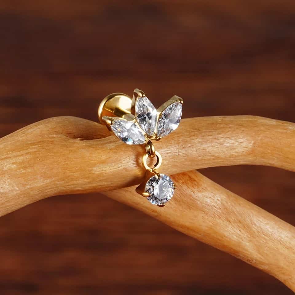 Lotus en titane avec labret fileté de gemme pendante