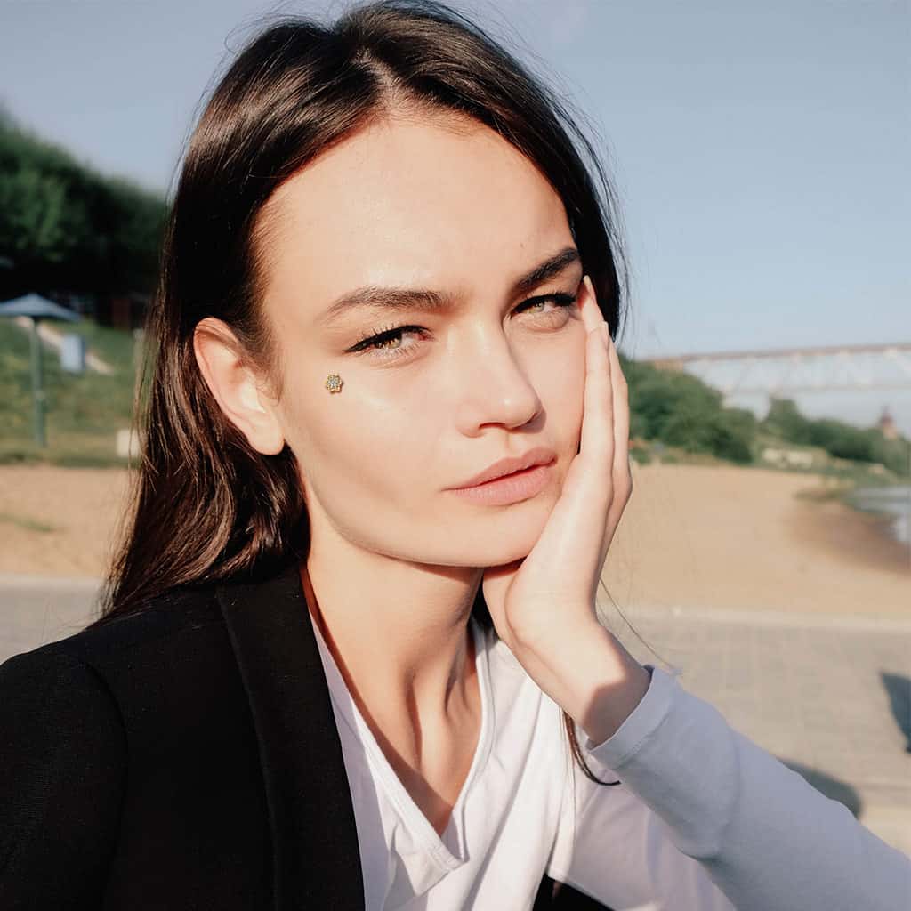 studded rose dermal top jewelry model